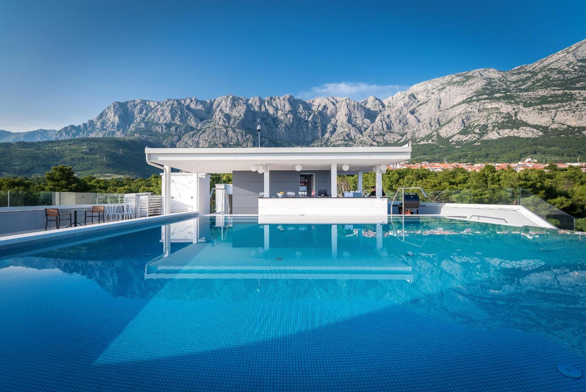 Boutique Mirjam 4*